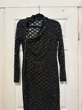 Black Long-Sleeve Rhinestone Bodycon Dress